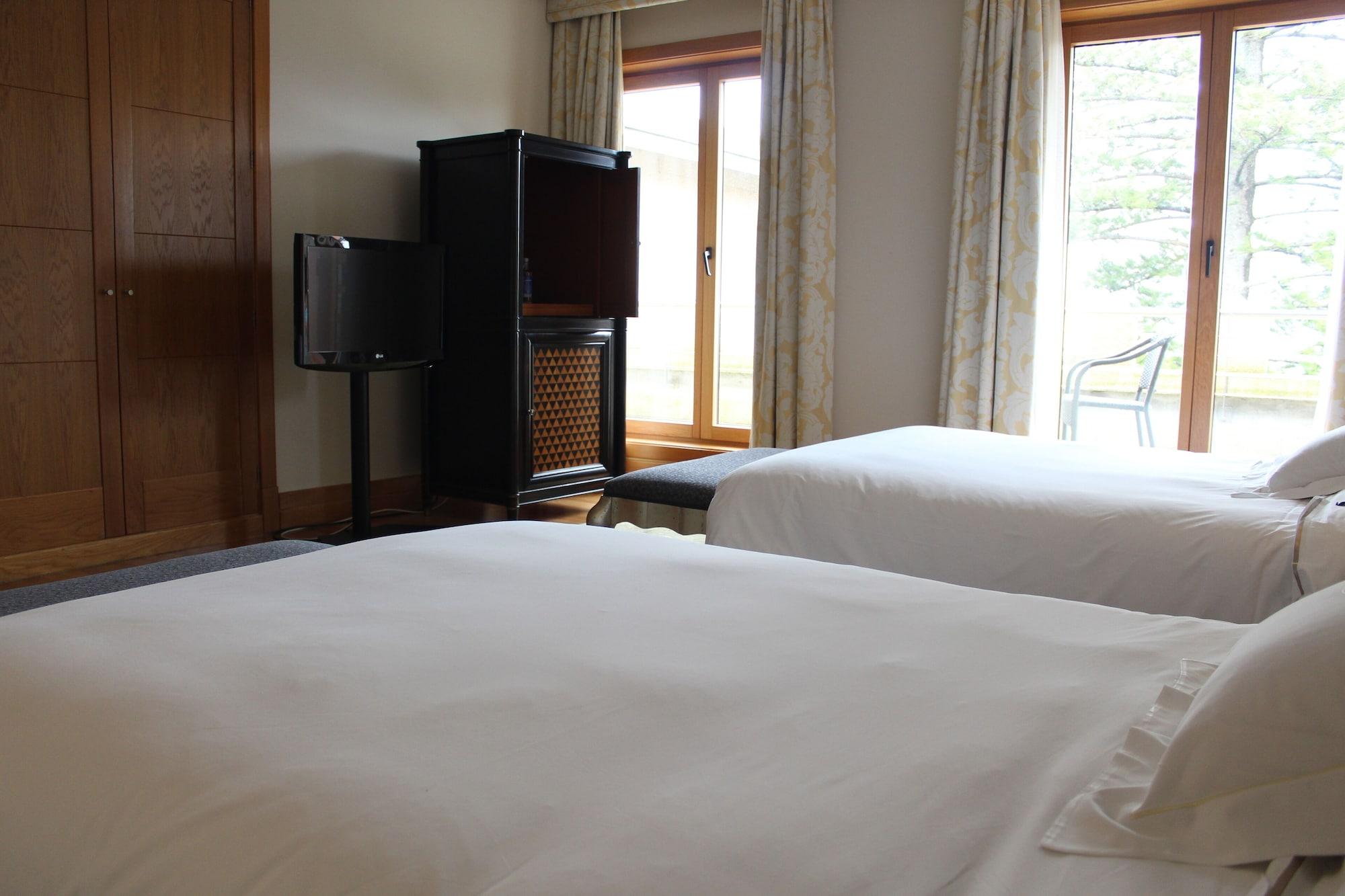 ויגו Pazo Los Escudos Hotel Spa & Resort מראה חיצוני תמונה A room at the hotel