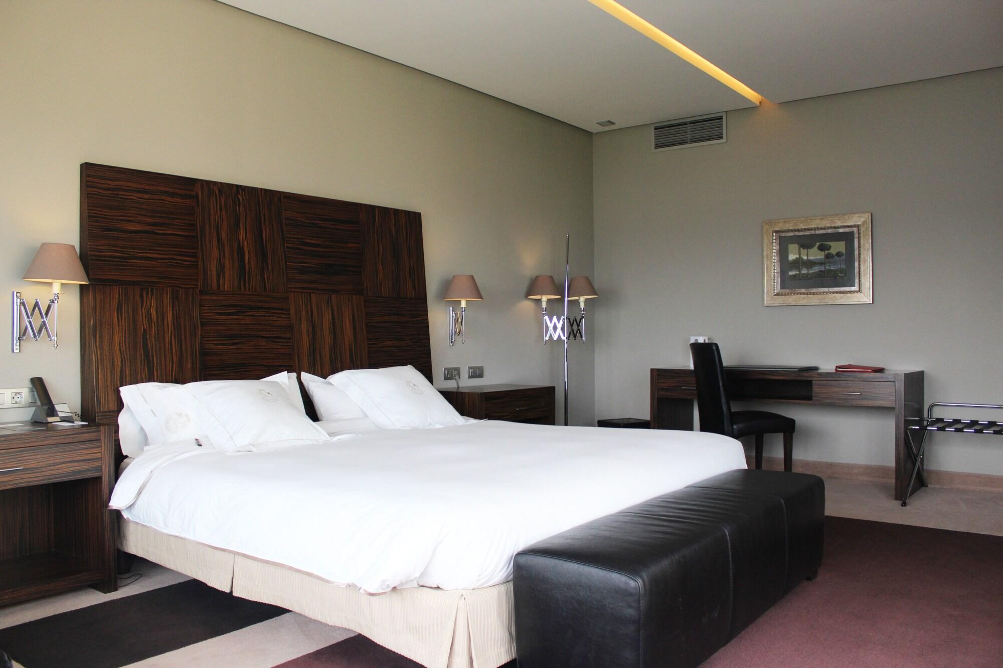 ויגו Pazo Los Escudos Hotel Spa & Resort מראה חיצוני תמונה A room at the hotel