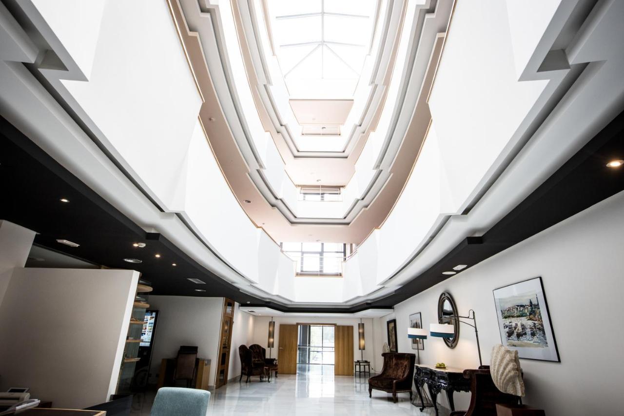 ויגו Pazo Los Escudos Hotel Spa & Resort מראה חיצוני תמונה Interior of the National Museum of the Marine Corps