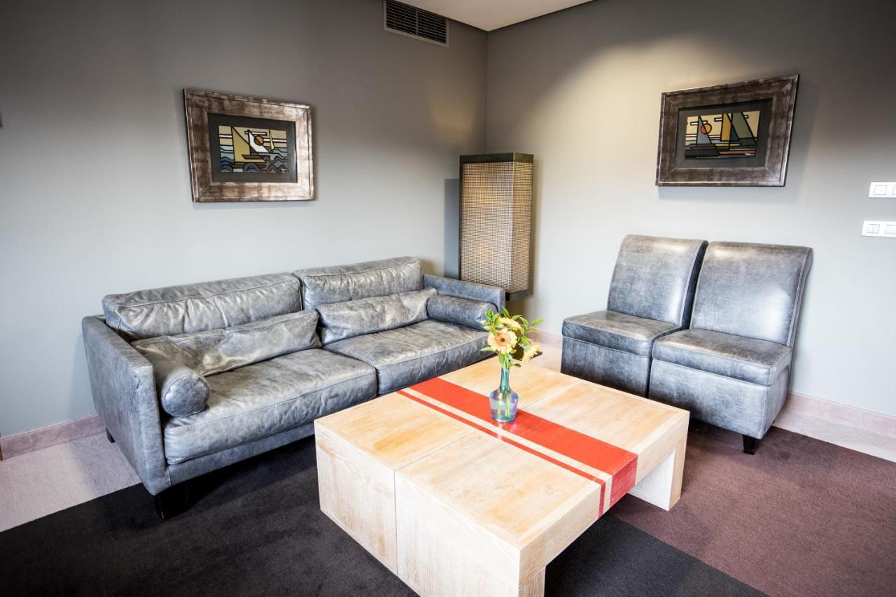 ויגו Pazo Los Escudos Hotel Spa & Resort מראה חיצוני תמונה The interior of the lounge
